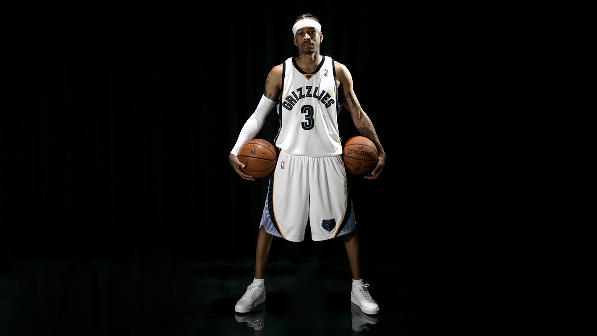 特色篮球主题街区成为城市夜生活新名片,吸引众多游客,篮球文化城市