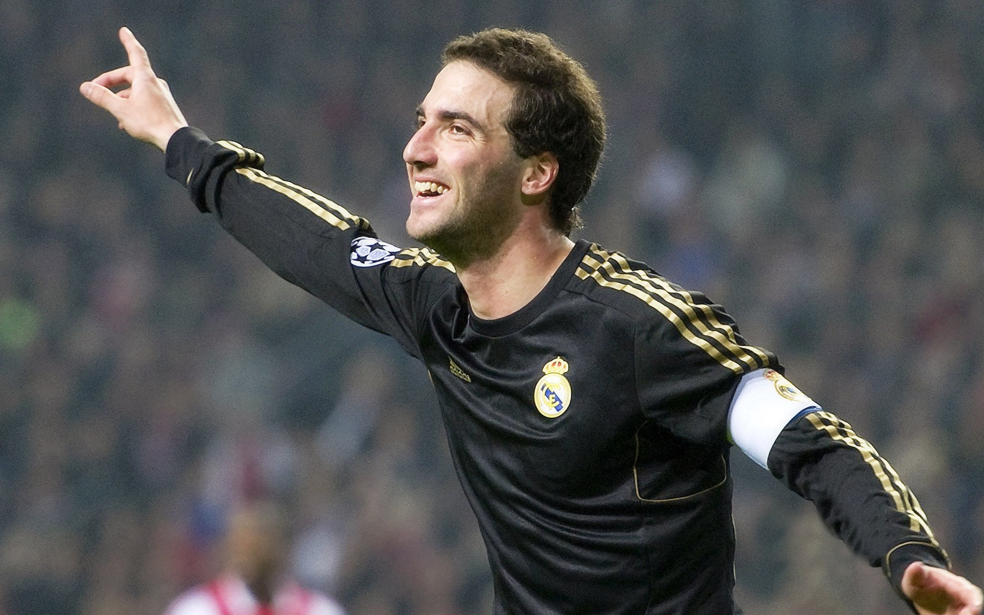 体育新闻中心推出赛事回顾与知识科普一体化栏目，体育新闻赛事报道标题大全